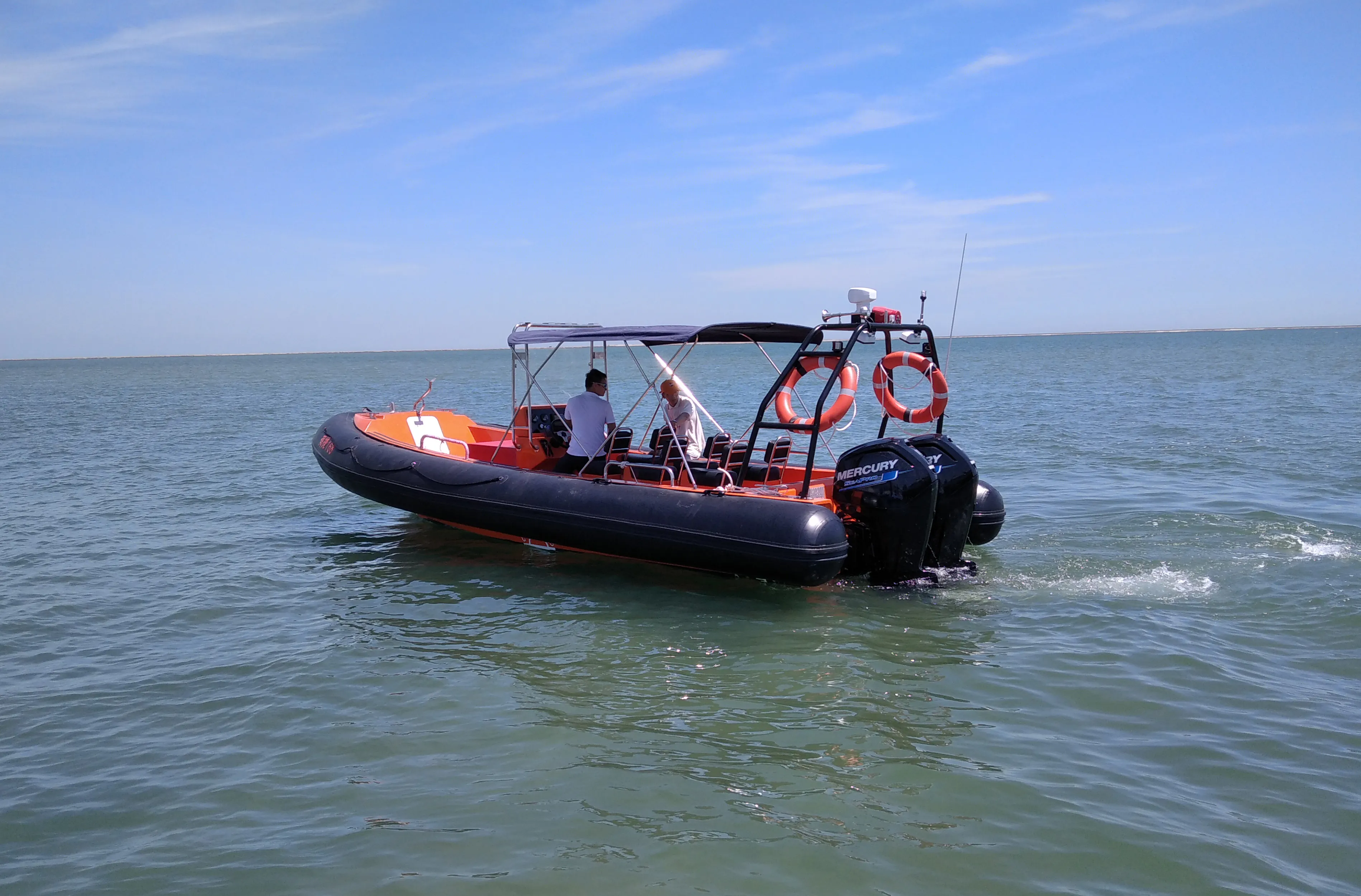 Watter bote reageer vinnig op waternoodgevalle?