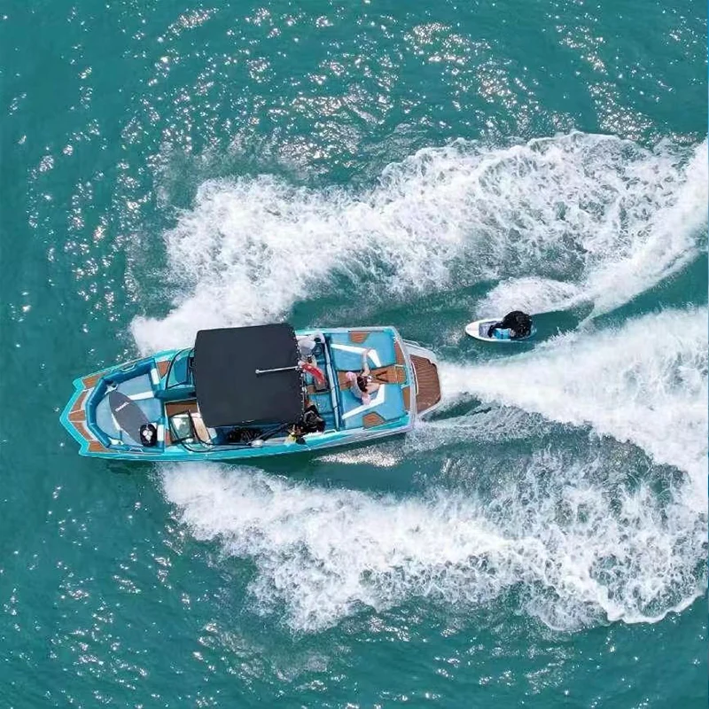 24ft surf-spesifieke boot